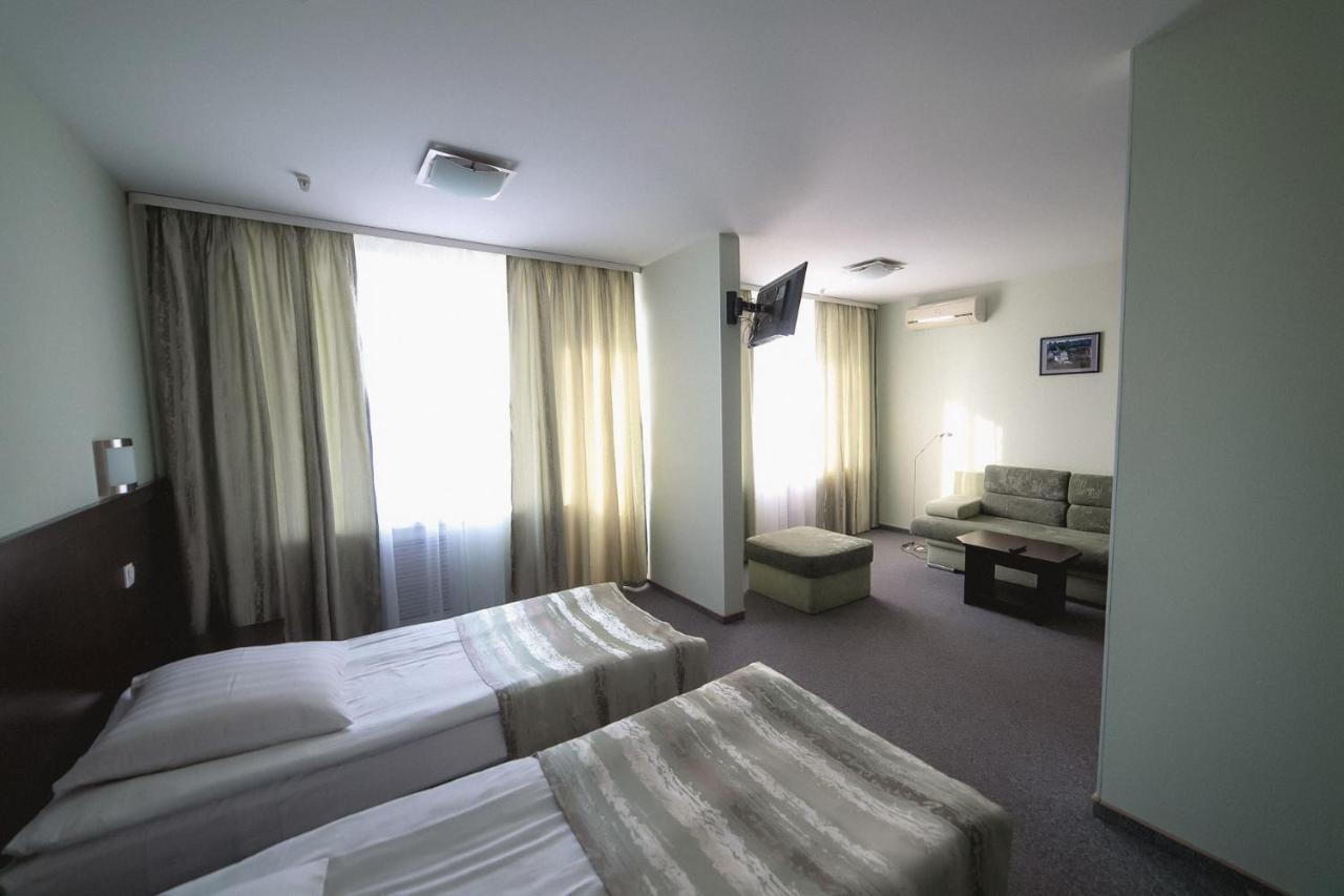 Mogilev Hotel Exterior photo